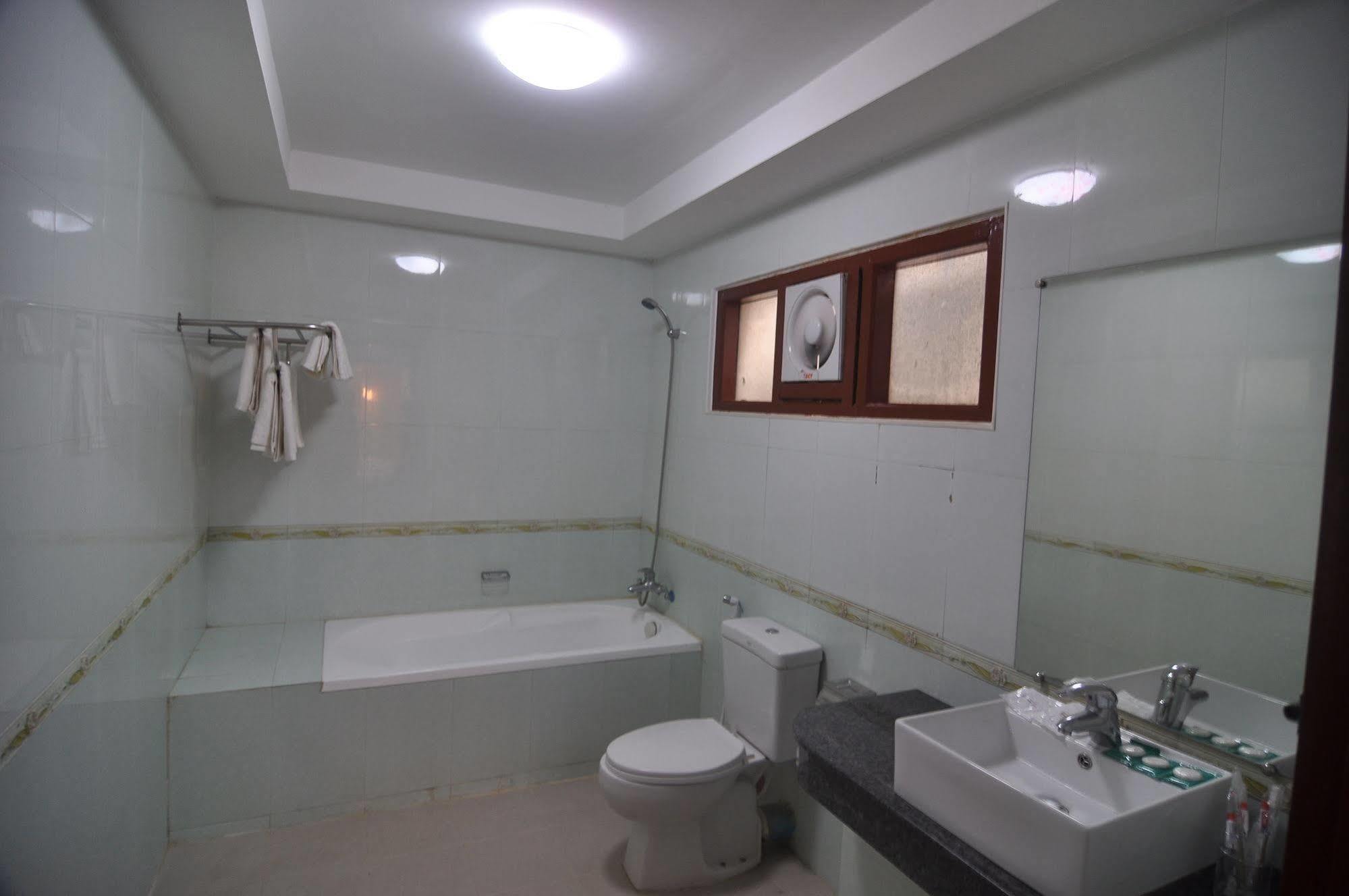 Green Land Motel Bagan Esterno foto